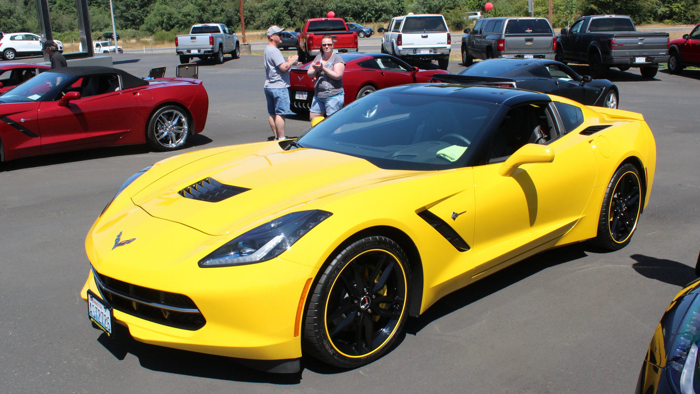 Corvette Generations/C7/C7 2015 Yellow 3.jpg